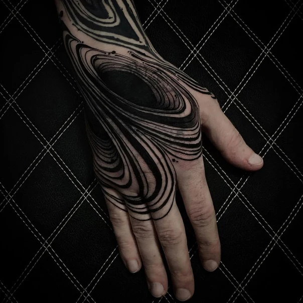 Абстрактная Geometric tattoo на Hand