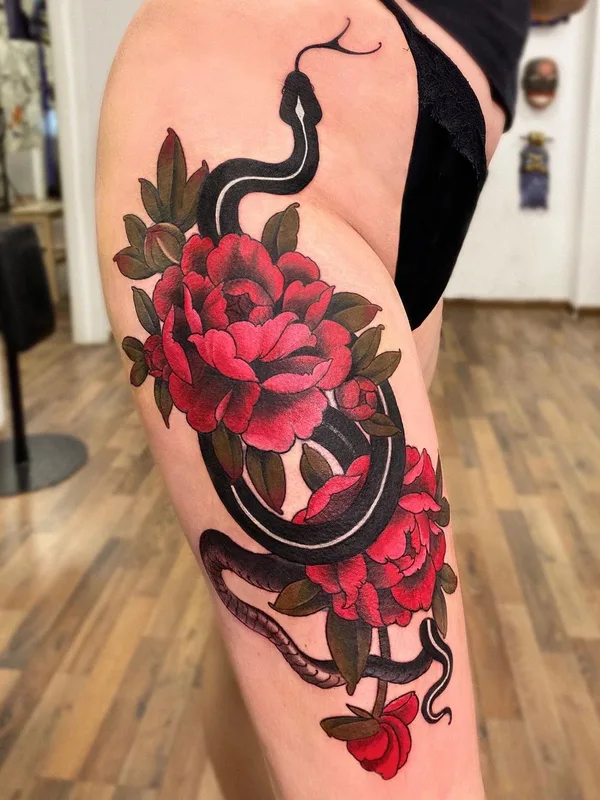 female color neo traditional Tatuaggio su thigh #45044 | Tatuatore Ekaterina Ostrova