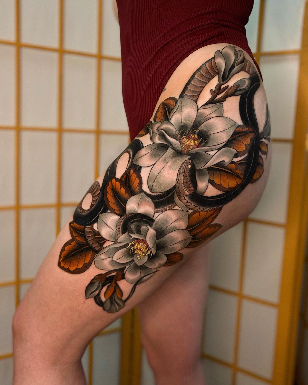 10 мастеров неотрадиционной татуировки для девушек в Москве