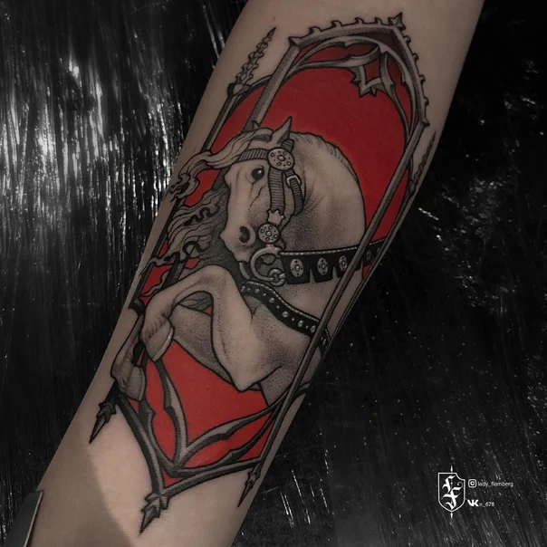 Нео-традиционная Horse, Ornamental tattoo на Предплечье