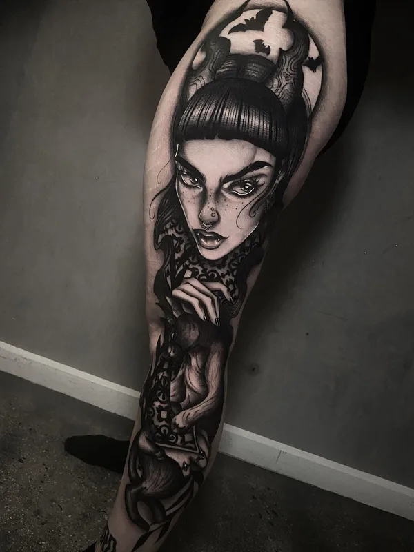 female black and grey black and grey татуировка на thigh #45281 | Тату мастер Xia