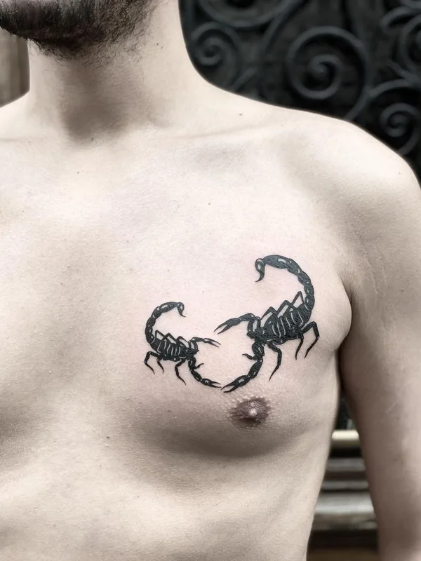 male black blackwork tatouage sur chest #45299 | Artiste tatoueur Noir Noah