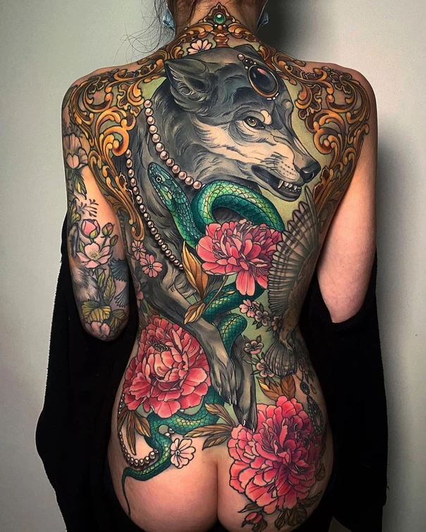 Realism Wolf, Snake tattoo on Full Back