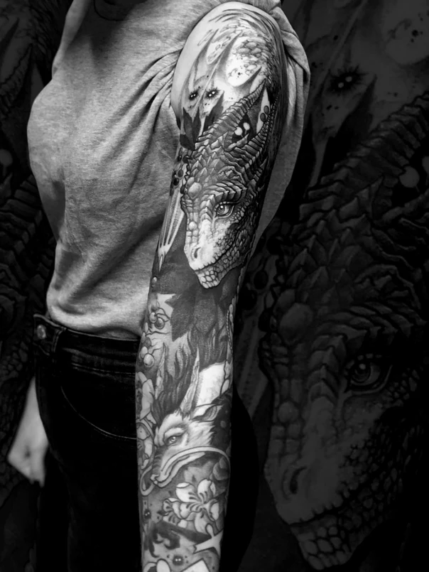 Реализм Dragon, Fantasy tattoo на Полный рукав