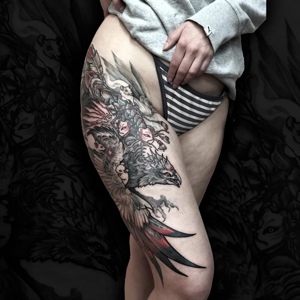 Японская Phoenix, Masks tattoo на Бедро
