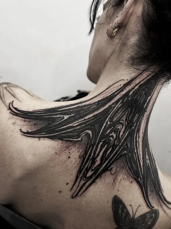 black blackwork tatouage sur back of neck #45615 | Artiste tatoueur Алексей Бойко