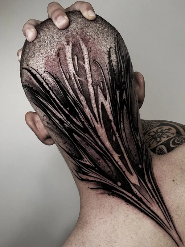 male black abstract tatouage sur back of neck #45625 | Artiste tatoueur Алексей Бойко