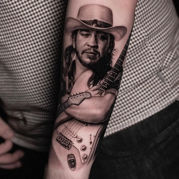 Реализм Portrait, Guitar tattoo на Предплечье