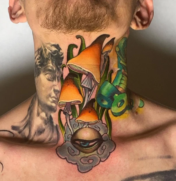 Иллюстративная Mushrooms, Eye tattoo на Шея
