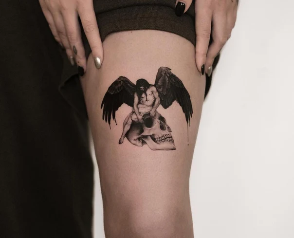Blackwork Skull, Angel tattoo on Thigh