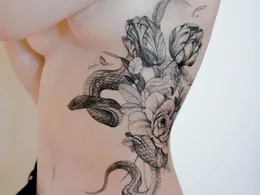Schlangen-Tattoo: Bedeutung, Mythen und Motive