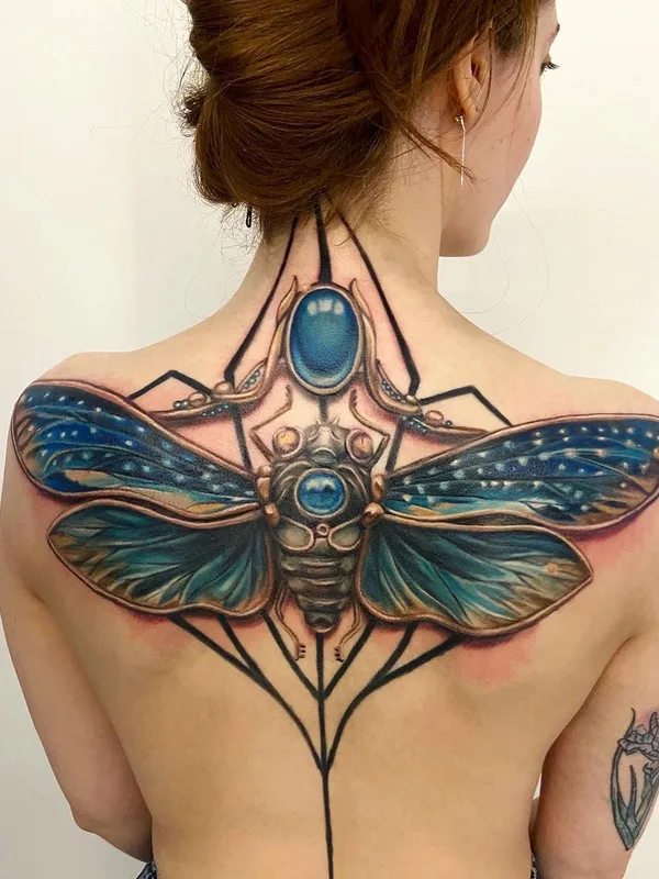 female color illustrative tattoo auf upper back #46336 | Tätowierer Полина Ramona Ink