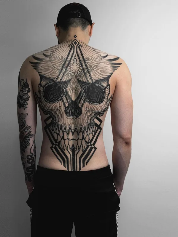 male black and grey blackwork татуировка на full back #46357 | Тату мастер Arang eleven
