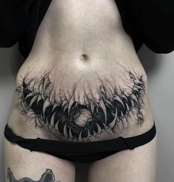 Блэкворк Teeth, Eye tattoo на Живот