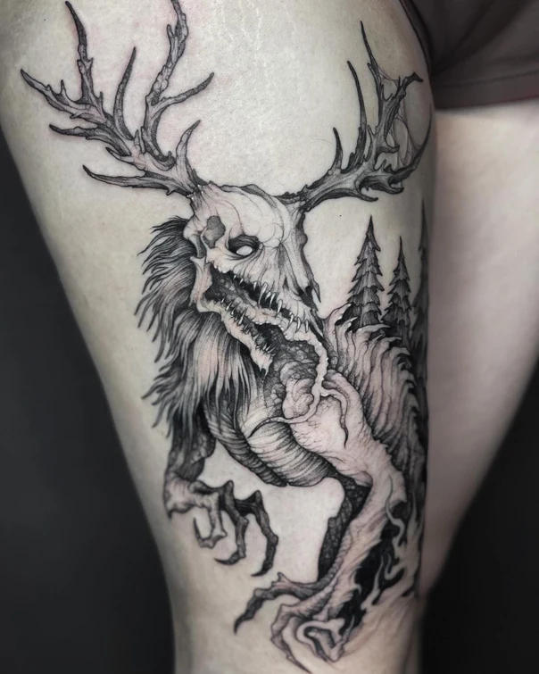 Блэкворк Skull, Deer tattoo на Бедро