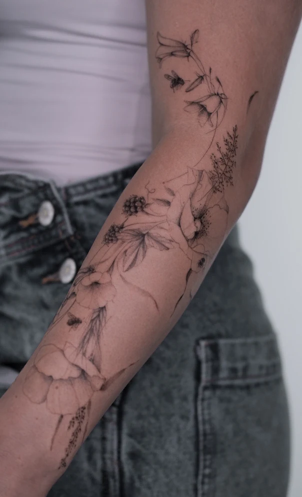Fineline Flowers, Bee tattoo on Forearm