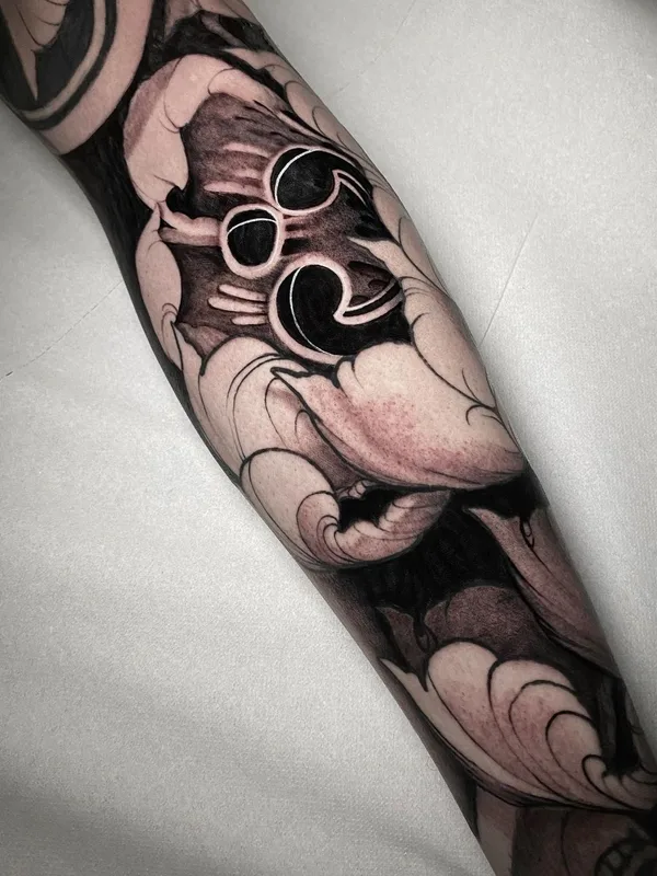 black and grey blackwork 纹身 在 forearm #60756 | 纹身师 Federica Orlando