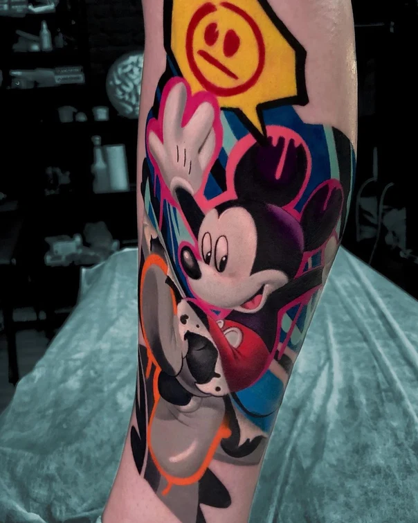 Нью-скул Mickey mouse, Speech bubble tattoo на Предплечье