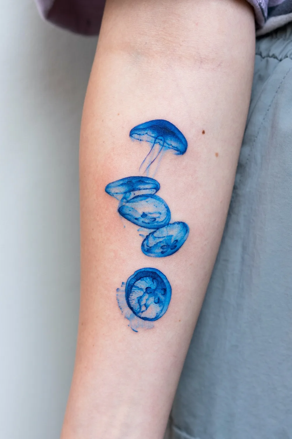 Tatuaggio in radiografia di una medusa realizzato da Pokhy