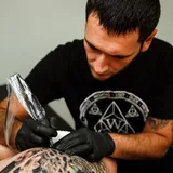 Леон, студия L-Tattoo
