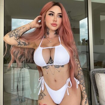 Тату модель Jade Lavoie