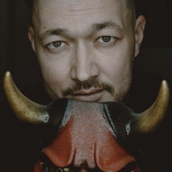 Тату мастер Артем Волошин