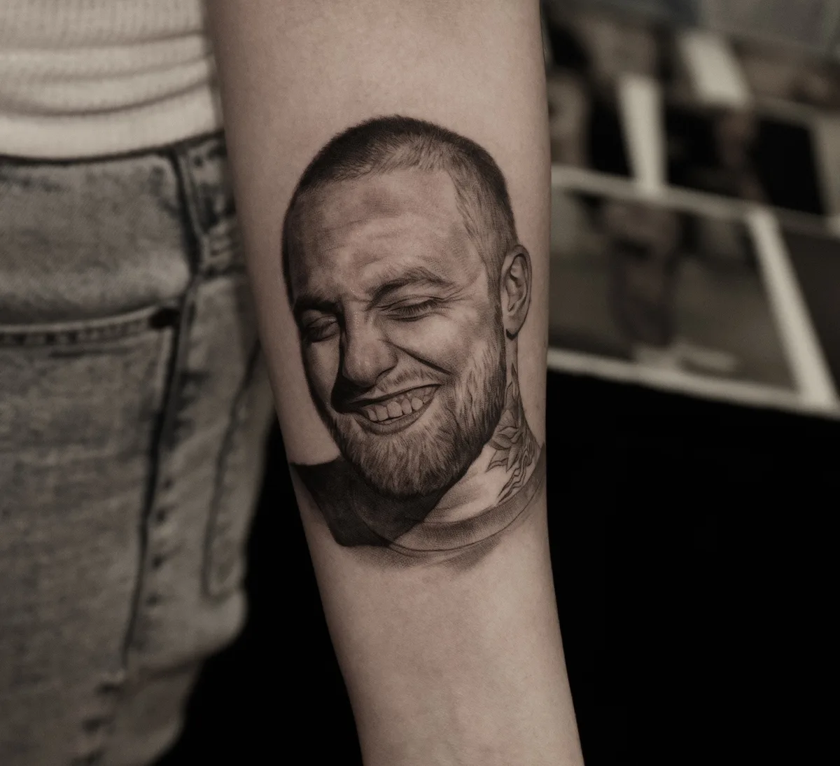 Artista del tatuaggio Tae