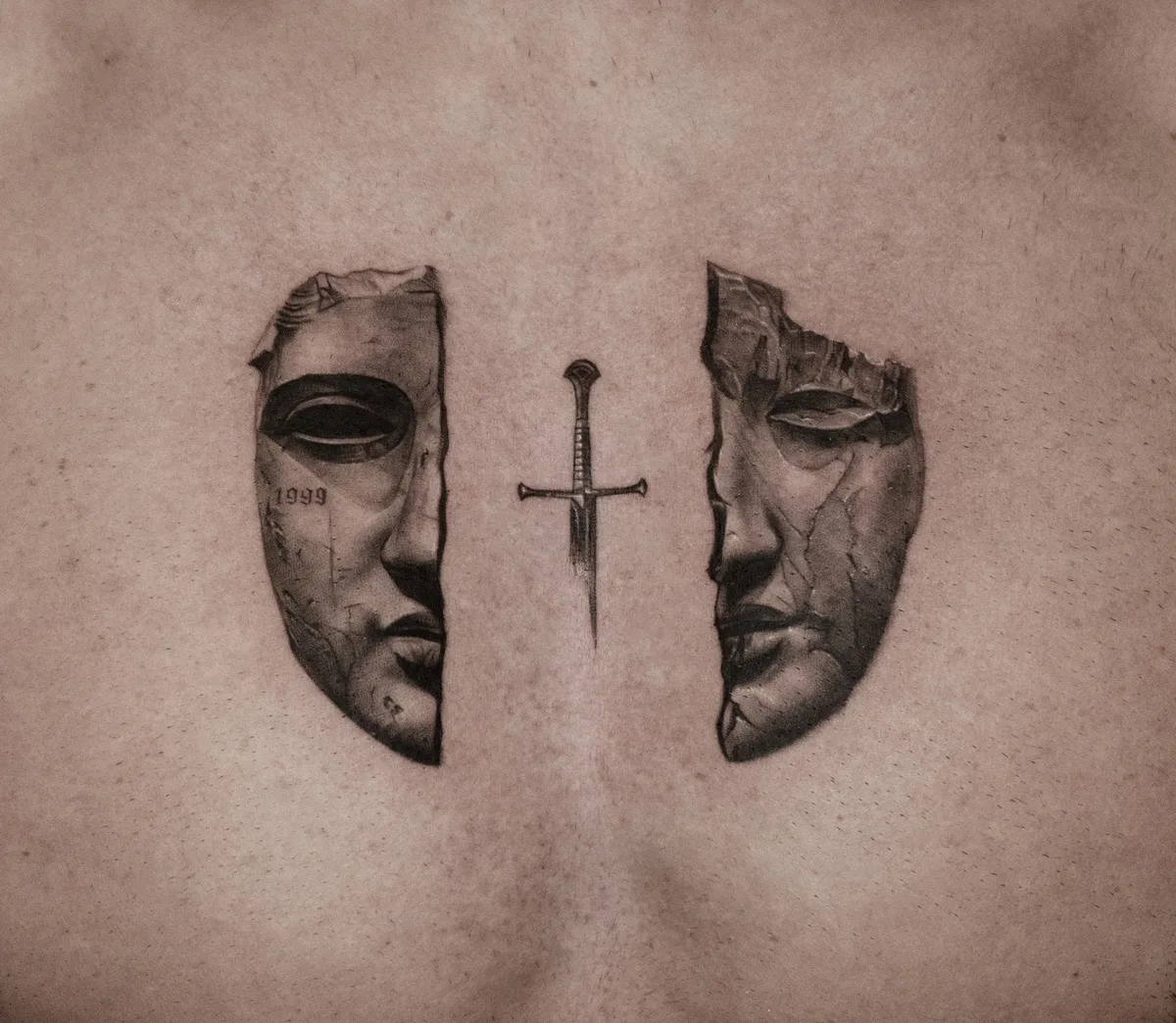 Artista del tatuaggio Tae