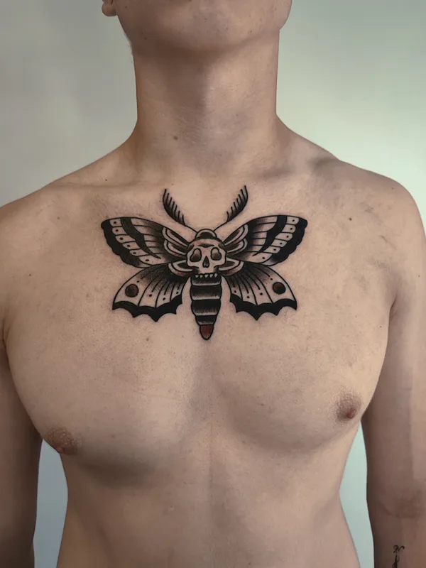 male black and grey neo traditional tattoo auf chest #75878 | Tätowierer Данил Муркин