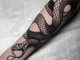 Tatouage serpent : signification, mythes et motifs