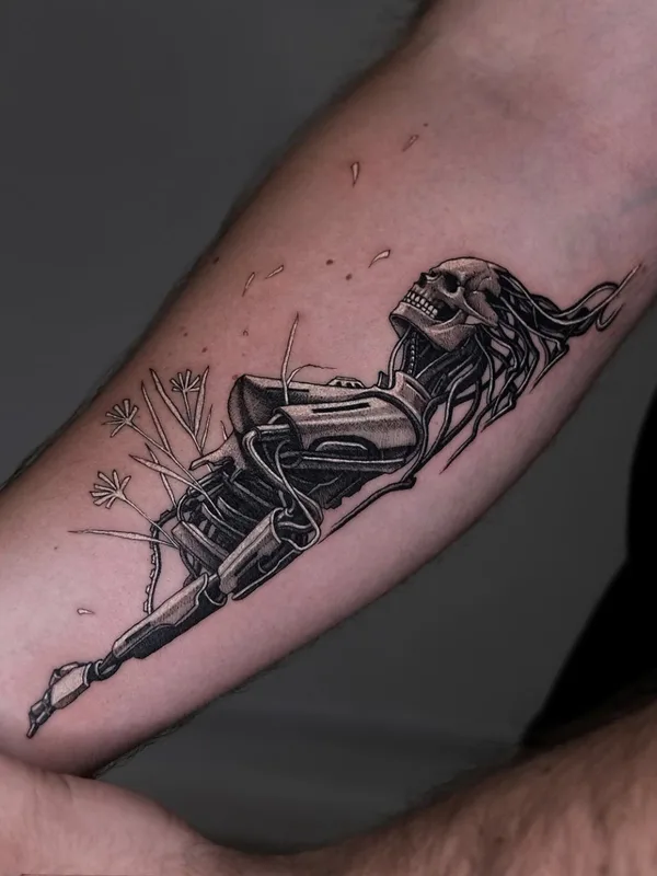 black and grey biomechanical tattoo on forearm #76008 | Tattoo Artist PISATCHÉ