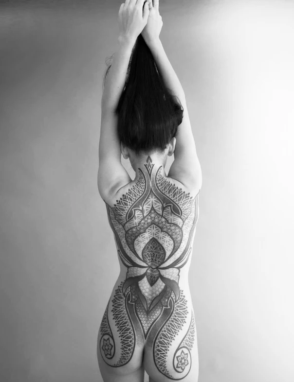 Орнаментальная Mandala, Floral tattoo на Спина (полная)