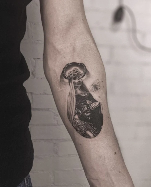 Blackwork Skull, Figure tattoo on Forearm