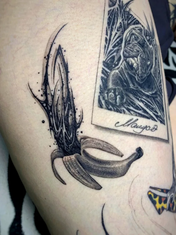 black and grey black and grey Tatuaggio su thigh #76179 | Tatuatore Andrey Pavlenko