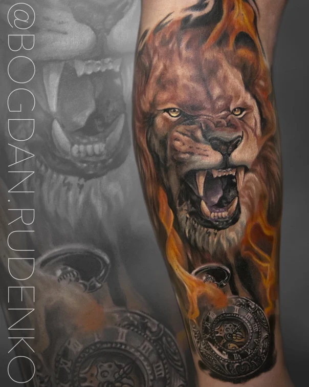 Реализм Lion, Clock tattoo на Предплечье