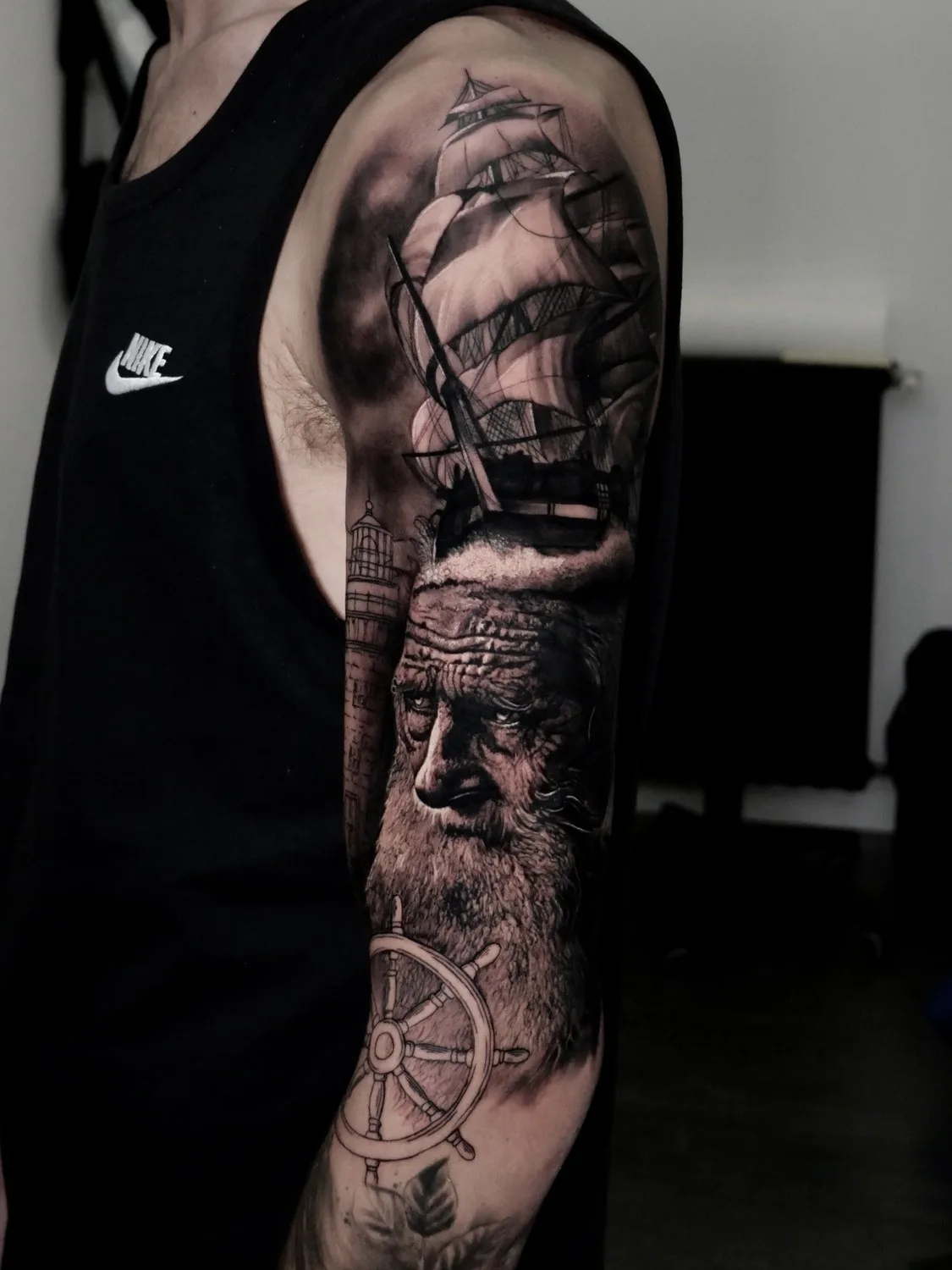 Artista del tatuo Federico Galliani
