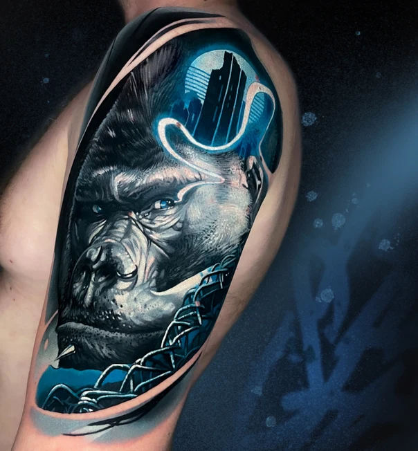 Реализм Gorilla, Cityscape tattoo на Дельта