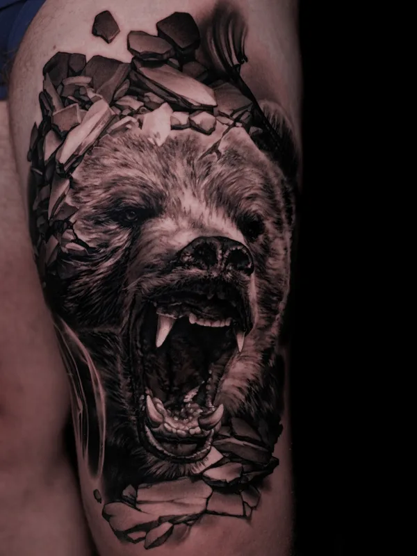 black and grey realism tattoo auf thigh #77174 | Tätowierer Anna Kriuchkova