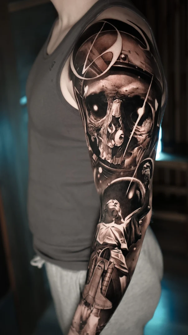 Реализм Skull, Space tattoo на Полный рукав