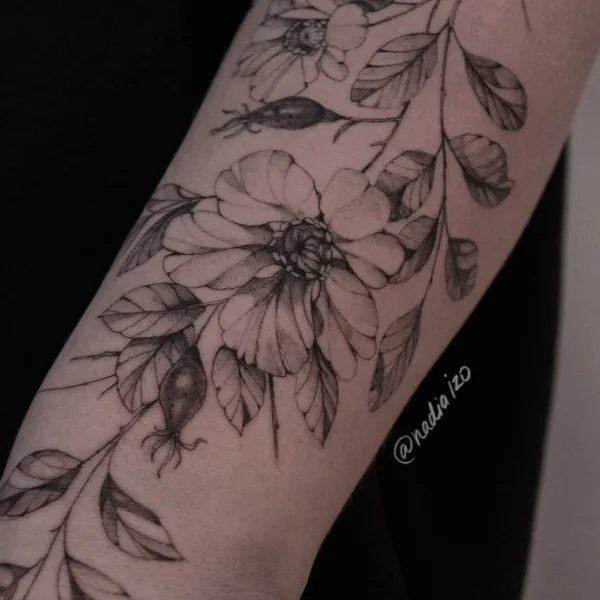 Botanical tattoo by Nadia Izo in Moscow