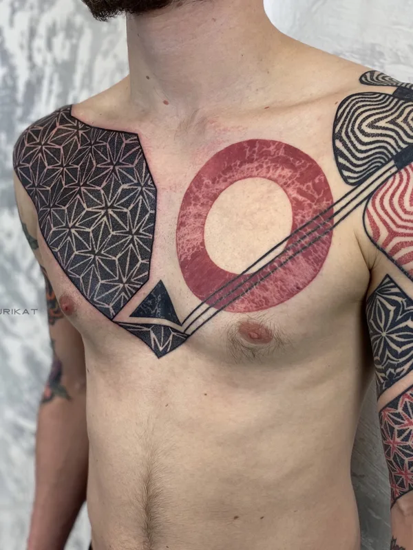 male color geometric tattoo auf chest #78210 | Tätowierer Tanya Surikat