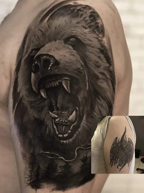 black and grey realism Tatuaggio su upper arm #79424 | Tatuatore Алёна Карчина