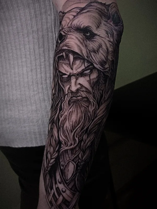 black and grey realism Tatuaggio su forearm #79627 | Tatuatore Алексей Корнеев