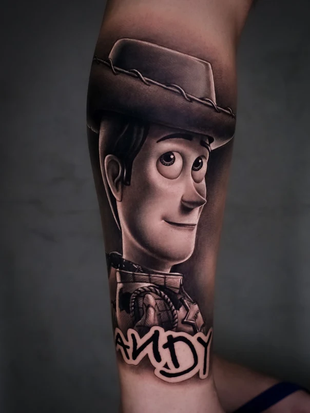 Realism Character, Lettering tattoo on Calf