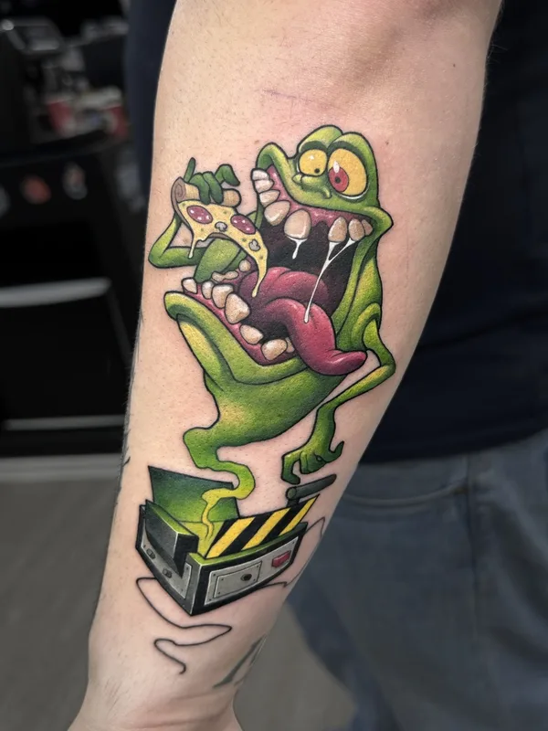 color new school tatuaje en forearm #80045 | Tatuador Лена Александрова