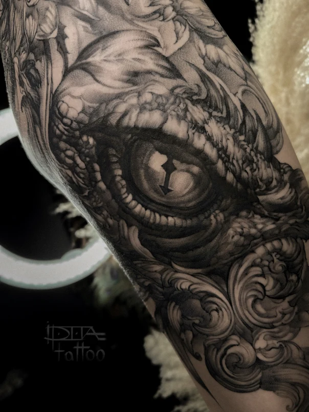 Реализм Eye, Ornamental tattoo на Предплечье
