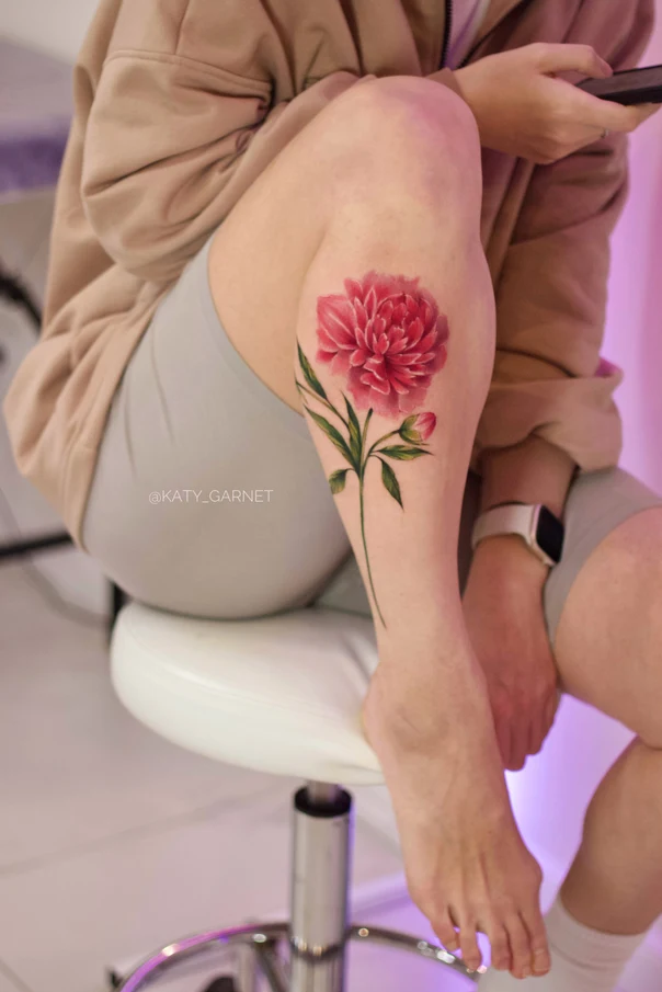Реализм Flower, Peony tattoo на Икра