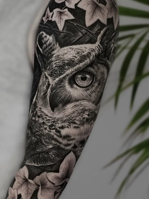 black and grey realism 纹身 在 forearm #80893 | 纹身师 Jac Alonso