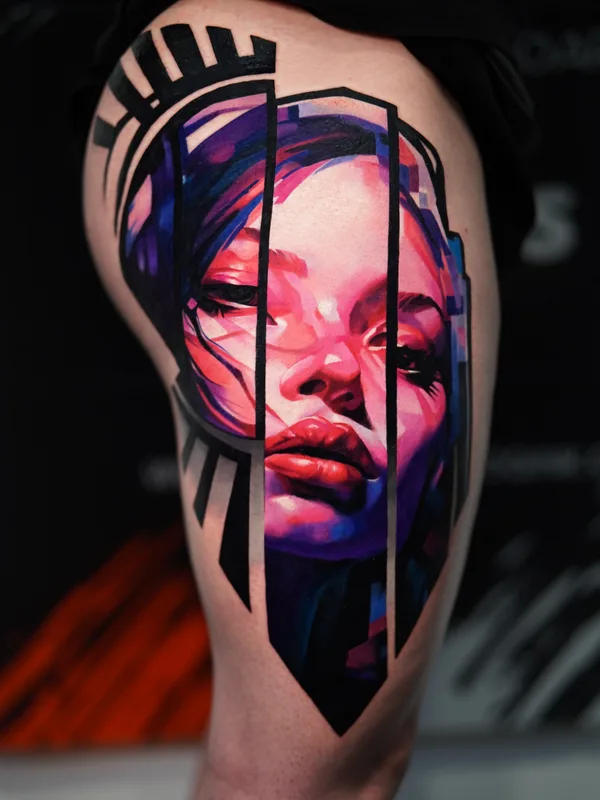 female color realism Tatuagem em thigh #81076 | Tatuador Rich Harris