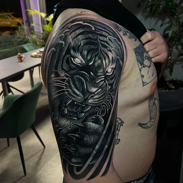 Black & Grey Tiger, Waves tattoo on Shoulder